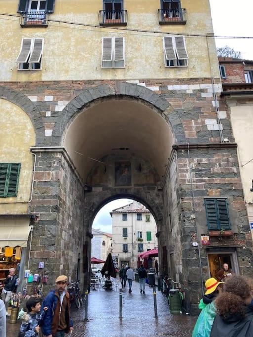 Dimora Leonardo. Centro Storico. Leilighet Lucca Eksteriør bilde